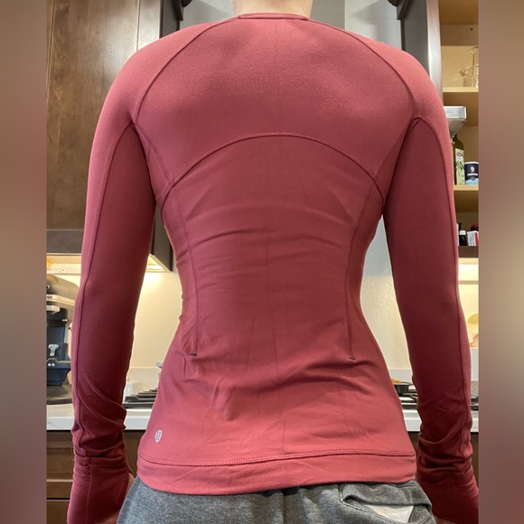 Lululemon Long Sleeve Shirt - Picture 6 of 7
